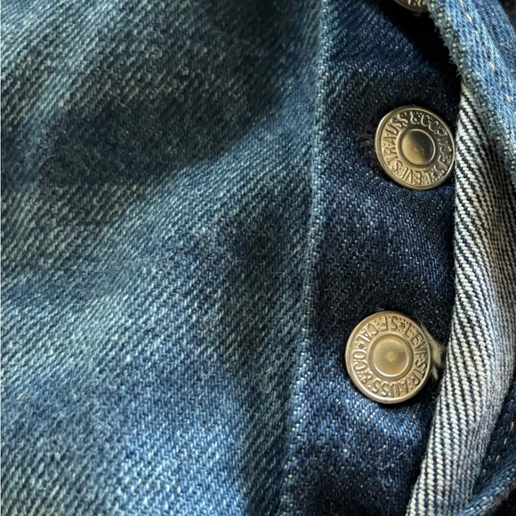 Levi’s 501 High Rise Button~Fly Denim Cut Off Jean Sz 26” Waist 100% Cotton Blue - Picture 7 of 7